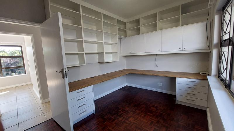 To Let 3 Bedroom Property for Rent in Schoongezicht Western Cape